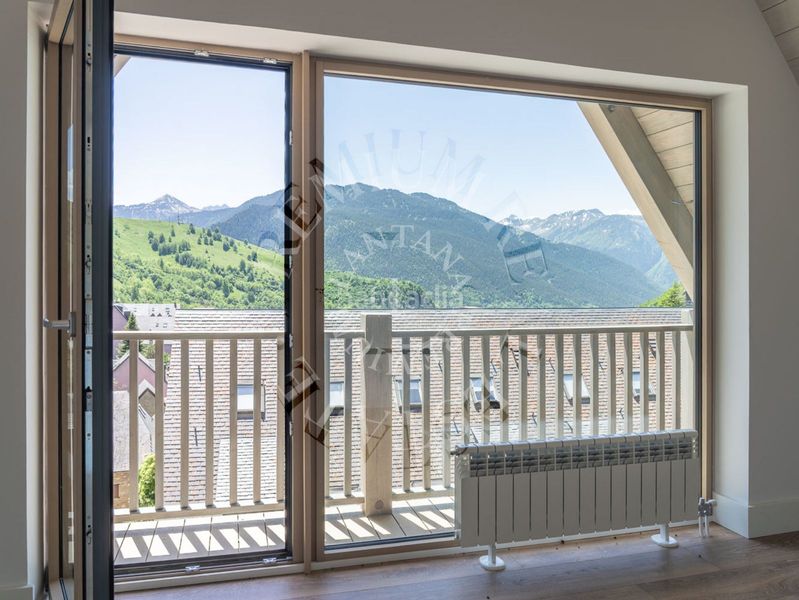 Foto 6d584a35-369d-4f3d-8aef-169a1e78a240. Casa amb aparcament a Bagergue Naut Aran