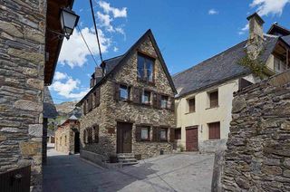 Haus  Major. Típica casa aranesa totalmente reformada