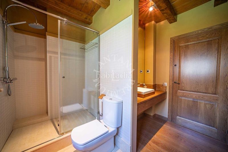 Foto 206d74d3-639d-4204-bed9-fde956e8ff20. Casa amb aparcament a Unha Naut Aran