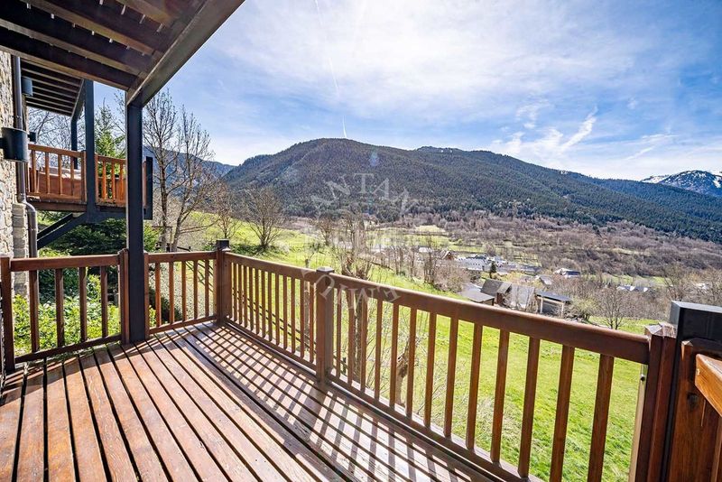 Foto c672238b-88e9-4c46-bf3a-81295afac5be. Casa amb aparcament a Unha Naut Aran