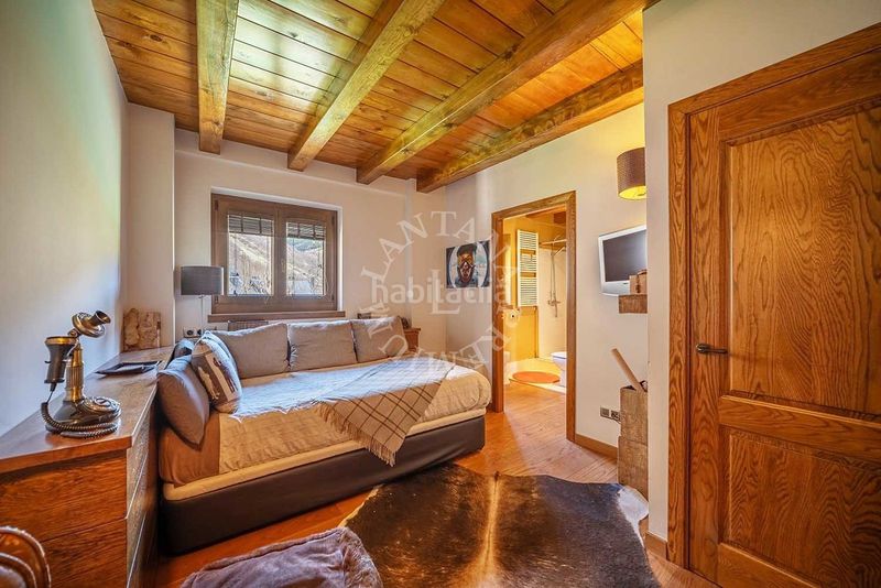 Foto d2c31df6-5812-4605-94f4-7461d0e6b1f1. Casa amb aparcament a Unha Naut Aran