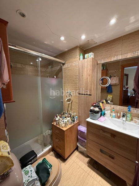 Foto 41616e90-d7ec-4629-84b9-996ebefb290b. Casa adossada amb xemeneia piscina a Centro San Juan de Alicante