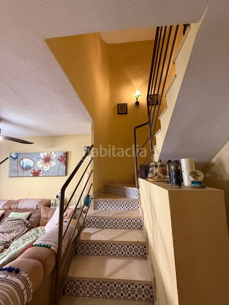 Foto 78b7bdf2-9020-4d4a-9395-e0c41161891b. Casa adossada amb xemeneia piscina a Centro San Juan de Alicante
