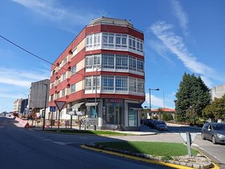 Etagenwohnung  Avenida de alfonso molina 2. Piso en el centro de santa comba