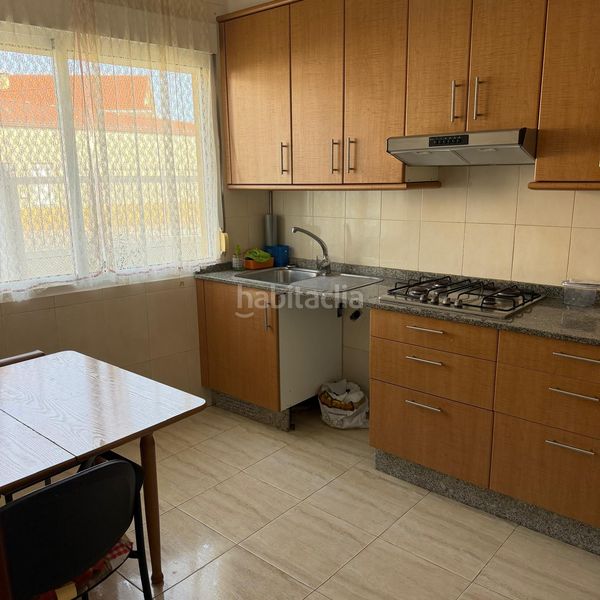 Foto ac2e468a-eb44-45bf-80d0-f5e59fa2349f. House in a ponte rosende 49 in Carballo