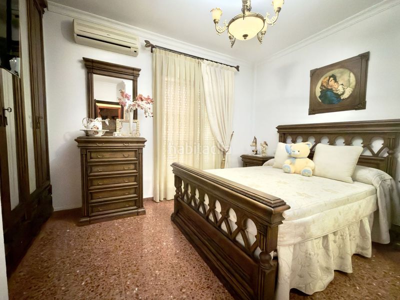 Foto 5e76e3b2-e1d7-4026-a1a9-63a7b55ed2bd. Casa  en venta , 4 dormitorios. en Umbrete