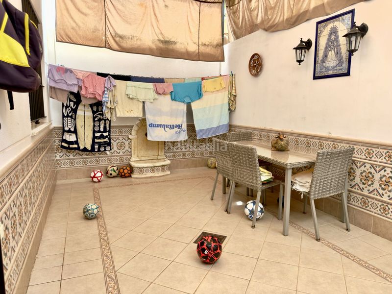 Foto 95ccdc33-705a-4f7c-8a4f-40dab60c705a. Casa  en venta , 4 dormitorios. en Umbrete