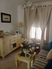 Casa a Umbrete. Casa en venta en umbrete, 4 dormitorios.