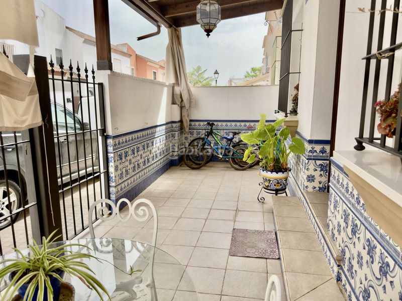 Foto be151a9a-aeb7-4abc-ac7b-bb0a3c01536c. Casa  en venta , 4 dormitorios. en Umbrete