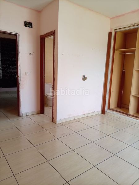 Foto c8e842ef-bc0a-4117-a774-33ff841ed1c0. Pis amb aparcament a Centro - Barriada Mallorca Camas