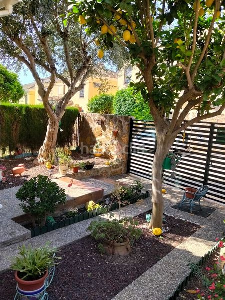 Foto f02f3ab2-c0ab-4aa7-b8af-8e5e7426e3d9. Casa amb calefacció aparcament a Aljamar Tomares