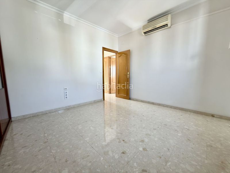 Foto 0d581cec-22d8-4cf4-875f-7605f3d97910. Casa amb calefacció a Coca de la Piñera - El Carambolo Camas