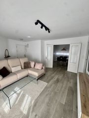 Etagenwohnung in Castilleja de la Cuesta. Piso en venta en castilleja de la cuesta, 3 dormitorios.