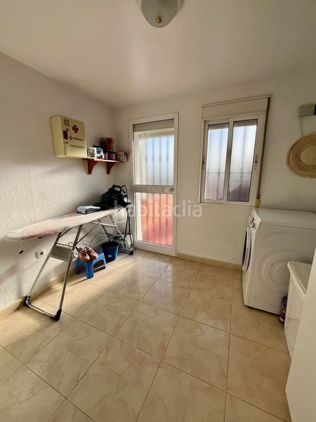 Foto 08f8d037-0e93-4367-b034-4af014fa1e27. Casa con riscaldamento parcheggio in Castilleja de la Cuesta