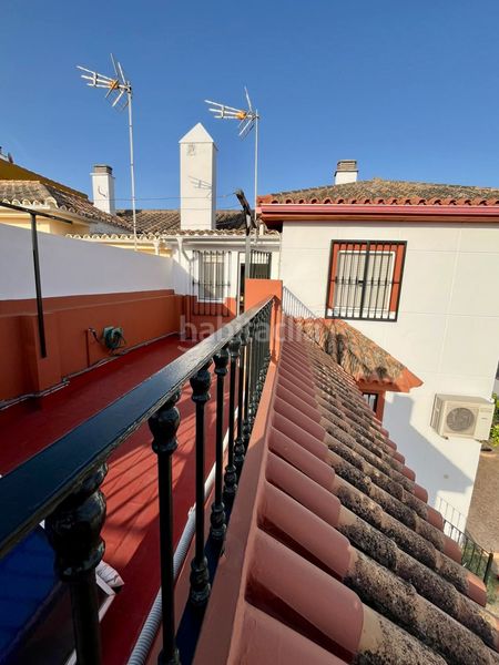 Foto 9aa589fa-08d7-4113-835b-db9c59da2169. Casa con riscaldamento parcheggio in Castilleja de la Cuesta