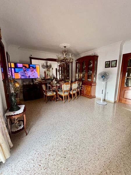 Foto b0b78a13-a0c4-40e2-bf25-3b39ed4001b5. Casa con riscaldamento parcheggio in Castilleja de la Cuesta