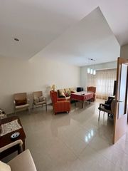 Haus in Gerena. Casa en venta en jardines de gerena, 3 dormitorios.