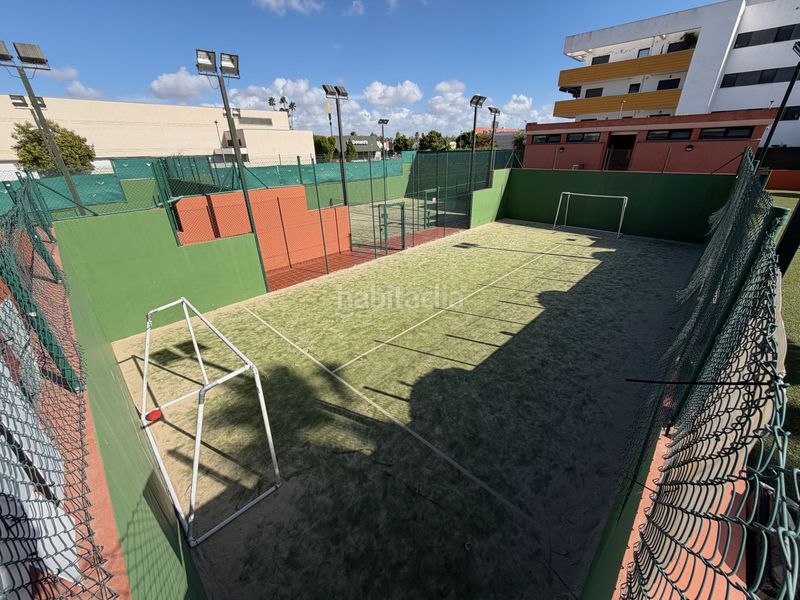 Foto 7d9fb502-de4e-4023-a559-a5b0d9ab3ccd. Àtic amb calefacció aparcament piscina a Barrio Alto San Juan de Aznalfarache