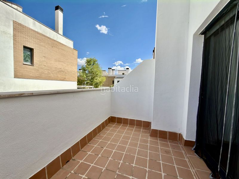 Foto b9d9a90a-6a39-4785-8503-ee72d8320329. Casa amb calefacció aparcament piscina a Las Pajanosas Guillena