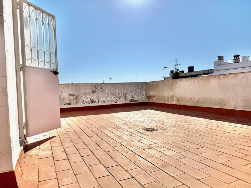 Foto adc19ccd-5205-40dd-9a0a-90a2d57bb9c9. Casa amb calefacció aparcament a Alcalá del Río