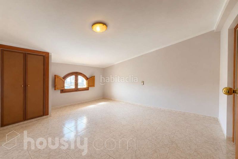Foto 14952b07-0f69-4c74-a4a6-b5f7b9bd4bed. Casa a calle guillerias . a Amer