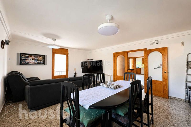 Foto a9fbb916-70c7-4882-bd55-e9b2db0d9ec3. Casa a calle guillerias . a Amer