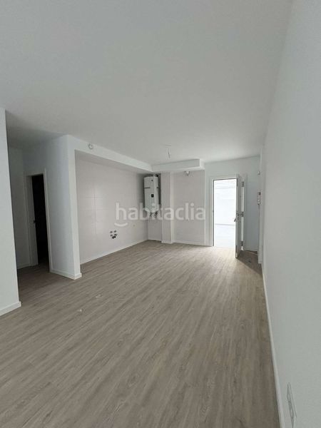 Foto 345bb0ef-14cb-4978-86e5-3c9aec779f47. Apartament amb aparcament piscina a Los Almendros - El Limonero - El Tomillar Málaga