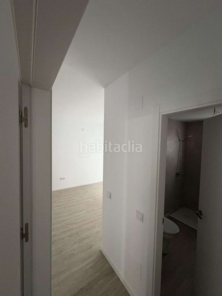 Foto 48b5cb5a-be28-4791-972f-dc268f299cf9. Apartament amb aparcament piscina a Los Almendros - El Limonero - El Tomillar Málaga