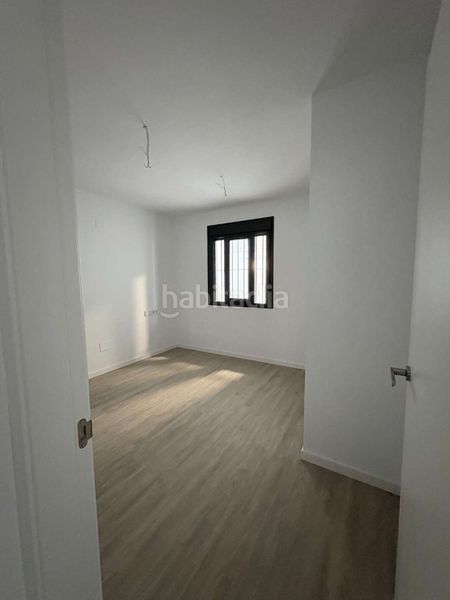 Foto 7846039b-b756-4689-92f9-dbe02124ee28. Apartament amb aparcament piscina a Los Almendros - El Limonero - El Tomillar Málaga