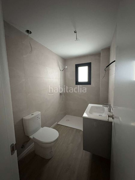 Foto 827b5640-e549-4d22-9f13-95c172bc5a5f. Apartament amb aparcament piscina a Los Almendros - El Limonero - El Tomillar Málaga