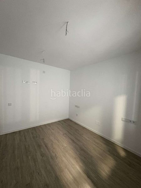 Foto f898b8ff-b5f8-4869-967c-4f85283bdac4. Apartament amb aparcament piscina a Los Almendros - El Limonero - El Tomillar Málaga