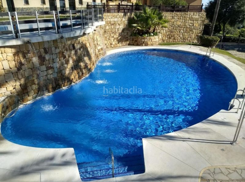 Foto 017390d9-30b6-4e60-8326-2e6c4d9f4a1d. Apartament amb calefacció aparcament piscina a La Mairena Ojén