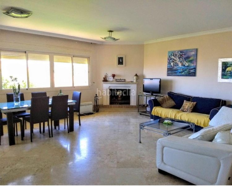 Foto 81db46a7-e971-4762-b83e-12e92429b4ca. Apartament amb calefacció aparcament piscina a La Mairena Ojén