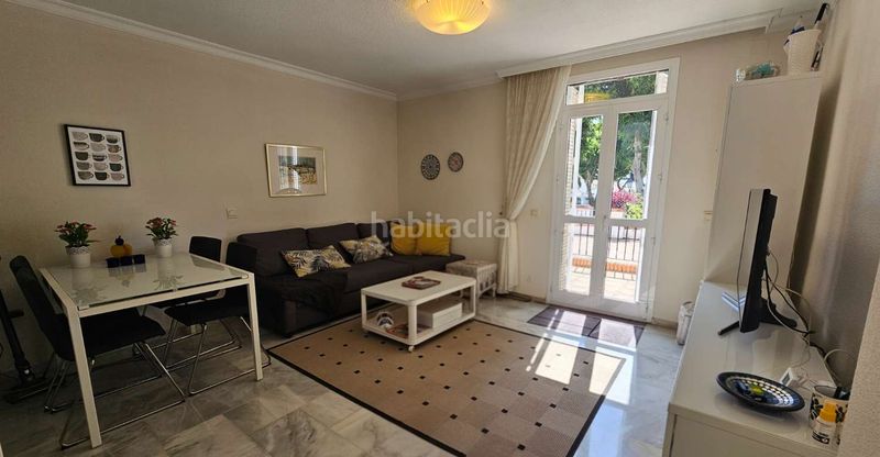 Foto 001ab298-11dd-4e17-ab6e-2d23d5e04652. Apartament amb calefacció aparcament piscina a Montemar Torremolinos