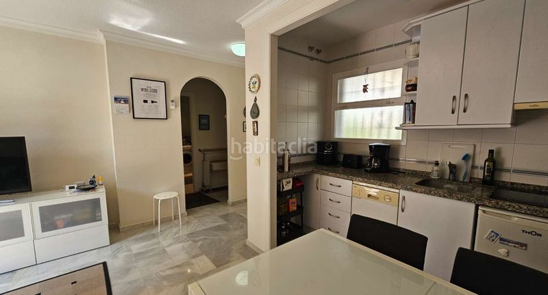 Foto 5b894da4-9b27-44b0-9b95-62e0b7f4820a. Apartament amb calefacció aparcament piscina a Montemar Torremolinos