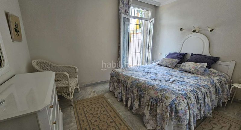 Foto 72519681-9fba-4ef3-b00d-5da7e0d9edc4. Apartament amb calefacció aparcament piscina a Montemar Torremolinos