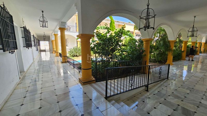 Foto 8944c9f0-49a9-4373-a7b7-f3d59e83d3dc. Apartament amb calefacció aparcament piscina a Montemar Torremolinos