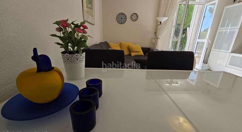 Foto b2e28731-ab32-4e6b-a8c0-39ceb2f6258b. Apartament amb calefacció aparcament piscina a Montemar Torremolinos