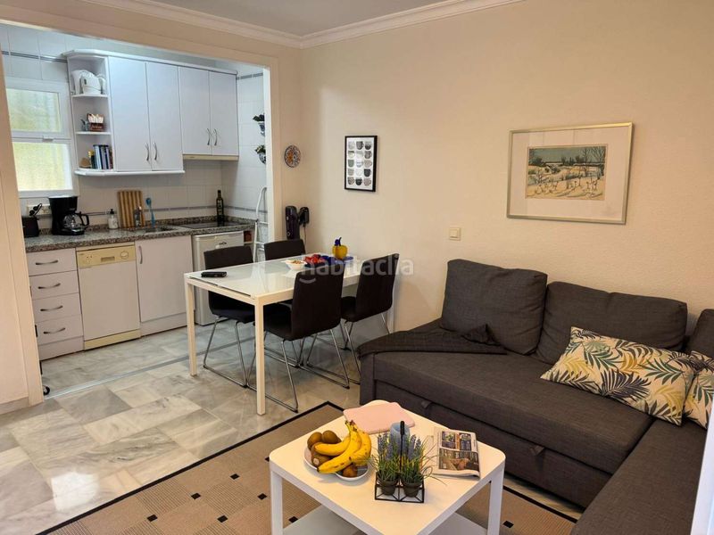 Foto bc369a18-5169-4de8-ac4e-7e9a287c8bbb. Apartament amb calefacció aparcament piscina a Montemar Torremolinos