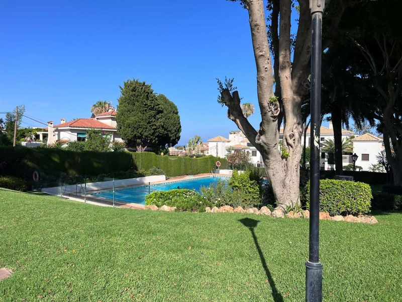 Foto 94fb35a2-03a2-44db-8013-a521328a0991. Appartement avec chauffage parking piscine dans Montemar Torremolinos