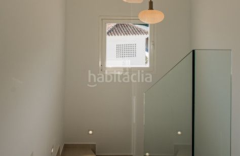 Foto 0e42c1a3-5a6e-4f65-b382-08659ce25405. Àtic amb calefacció aparcament piscina a Nagüeles Alto Marbella