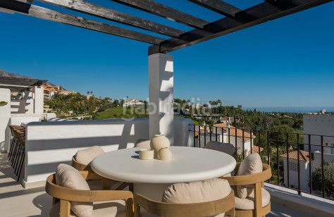 Foto 4c606876-2048-4e7f-a136-a3bf65e92a7e. Àtic amb calefacció aparcament piscina a Nagüeles Alto Marbella