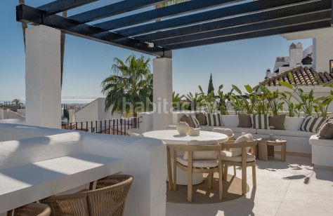Foto c9e308ec-785f-43db-bcca-0cb509c6e992. Àtic amb calefacció aparcament piscina a Nagüeles Alto Marbella
