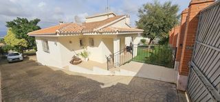 Xalet en Manantiales - Lagar - Cortijo