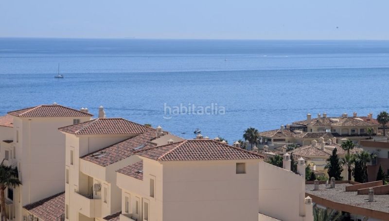Foto c0ed3acb-175e-459e-8827-66df6a6ac430. Apartament amb calefacció aparcament piscina a Zona Centro Comercial Torrequebrada Benalmádena