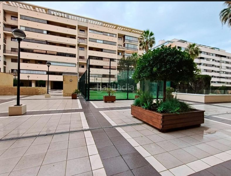 Foto 070b294d-48e3-43e6-b606-7ad6620aabcb. Pis amb calefacció aparcament piscina a Martín Carpena - Torre del Río Málaga