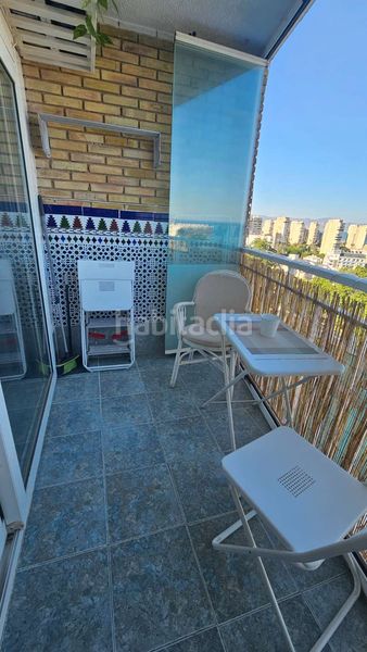 Foto e0e9a427-6b05-480a-baf2-1f131a6dd3f6. Estudi amb calefacció aparcament piscina a El Bajondillo Torremolinos