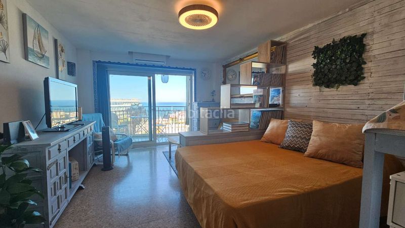 Foto d74f7569-0bfc-40b2-8521-9519253a2ac0. Estudio en El Bajondillo Torremolinos