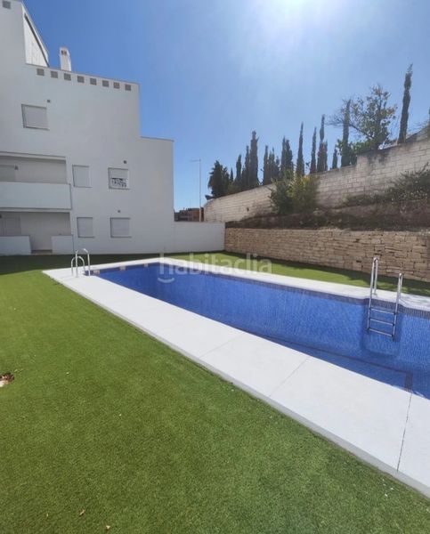 Foto c18ece0c-9888-4358-87cf-ebe0d8ae293d. Apartament amb aparcament piscina a La Colina Torremolinos