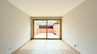 Casa adossada a Molins de Rei. Casa en venta en molins de rei